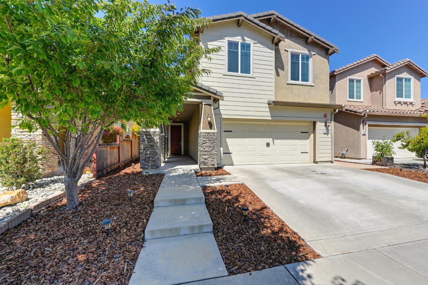 West Sacramento, California, 95691, United States, 4 Bedrooms Bedrooms, ,3 BathroomsBathrooms,Residential,For Sale,1906869