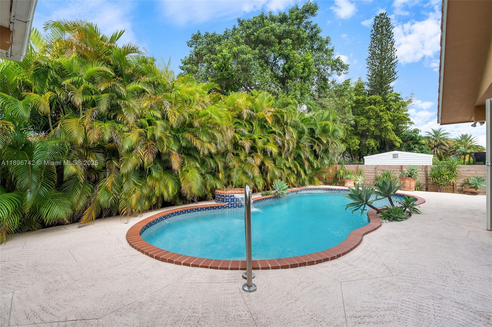 Miami, Florida, 33173, United States, 3 Bedrooms Bedrooms, ,3 BathroomsBathrooms,Residential,For Sale,1966935