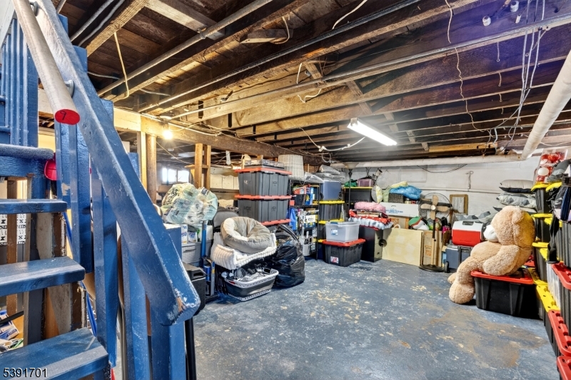 Roselle Park Boro, New Jersey, 07204, United States, 4 Bedrooms Bedrooms, ,3 BathroomsBathrooms,Residential,For Sale,1970229