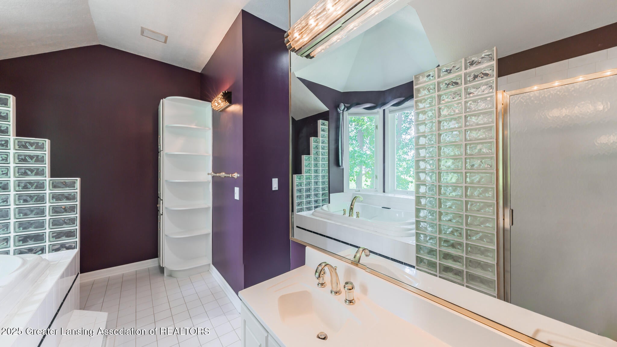 Laingsburg, Michigan, 48848, United States, 5 Bedrooms Bedrooms, ,6 BathroomsBathrooms,Residential,For Sale,1906782