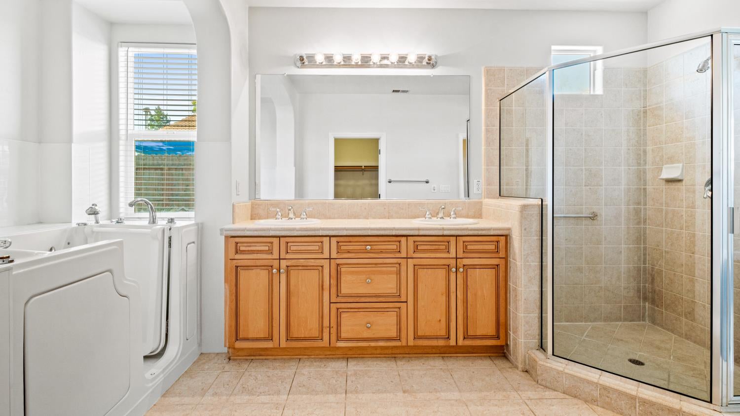 Sacramento, California, 95835, United States, 3 Bedrooms Bedrooms, ,3 BathroomsBathrooms,Residential,For Sale,1970680