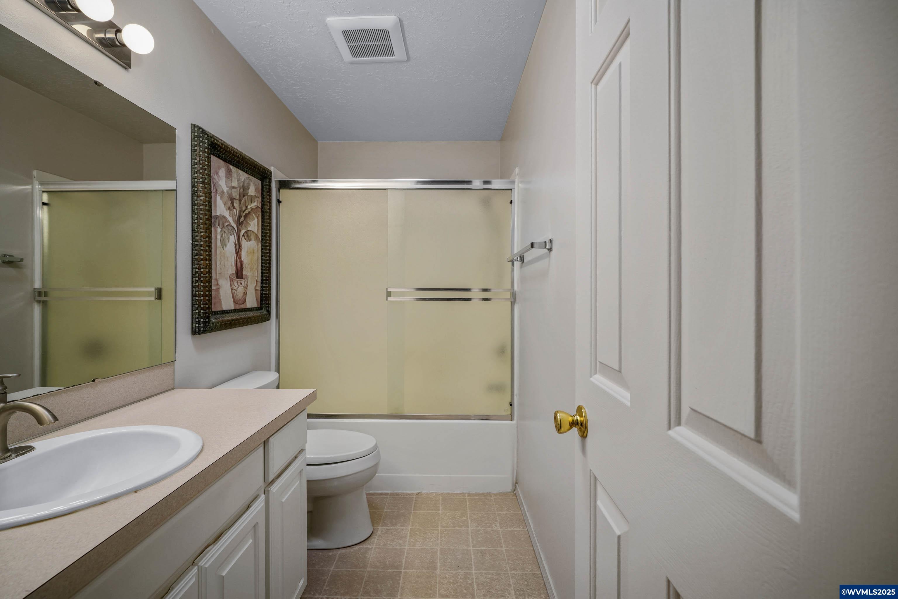 Keizer, Oregon, 97303, United States, 3 Bedrooms Bedrooms, ,2 BathroomsBathrooms,Residential,For Sale,1995738