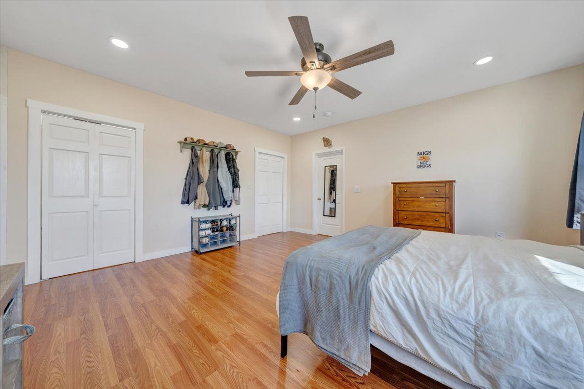 Buchanan, Virginia, 24066, United States, 5 Bedrooms Bedrooms, ,4 BathroomsBathrooms,Residential,For Sale,1900741