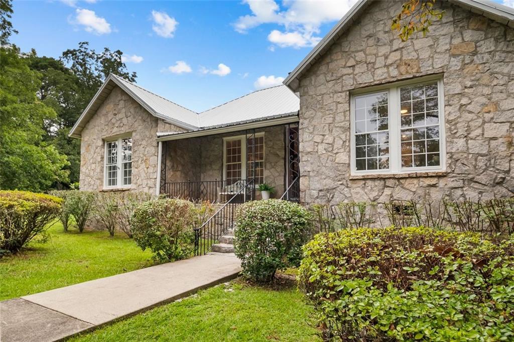 Oxford, Georgia, 30054, United States, 4 Bedrooms Bedrooms, ,2 BathroomsBathrooms,Residential,For Sale,1919715