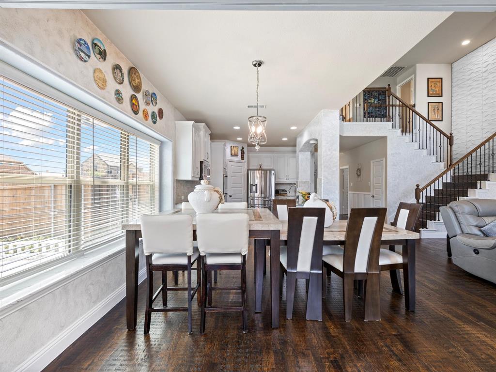 Waxahachie, Texas, 75165, United States, 4 Bedrooms Bedrooms, ,4 BathroomsBathrooms,Residential,For Sale,1978879