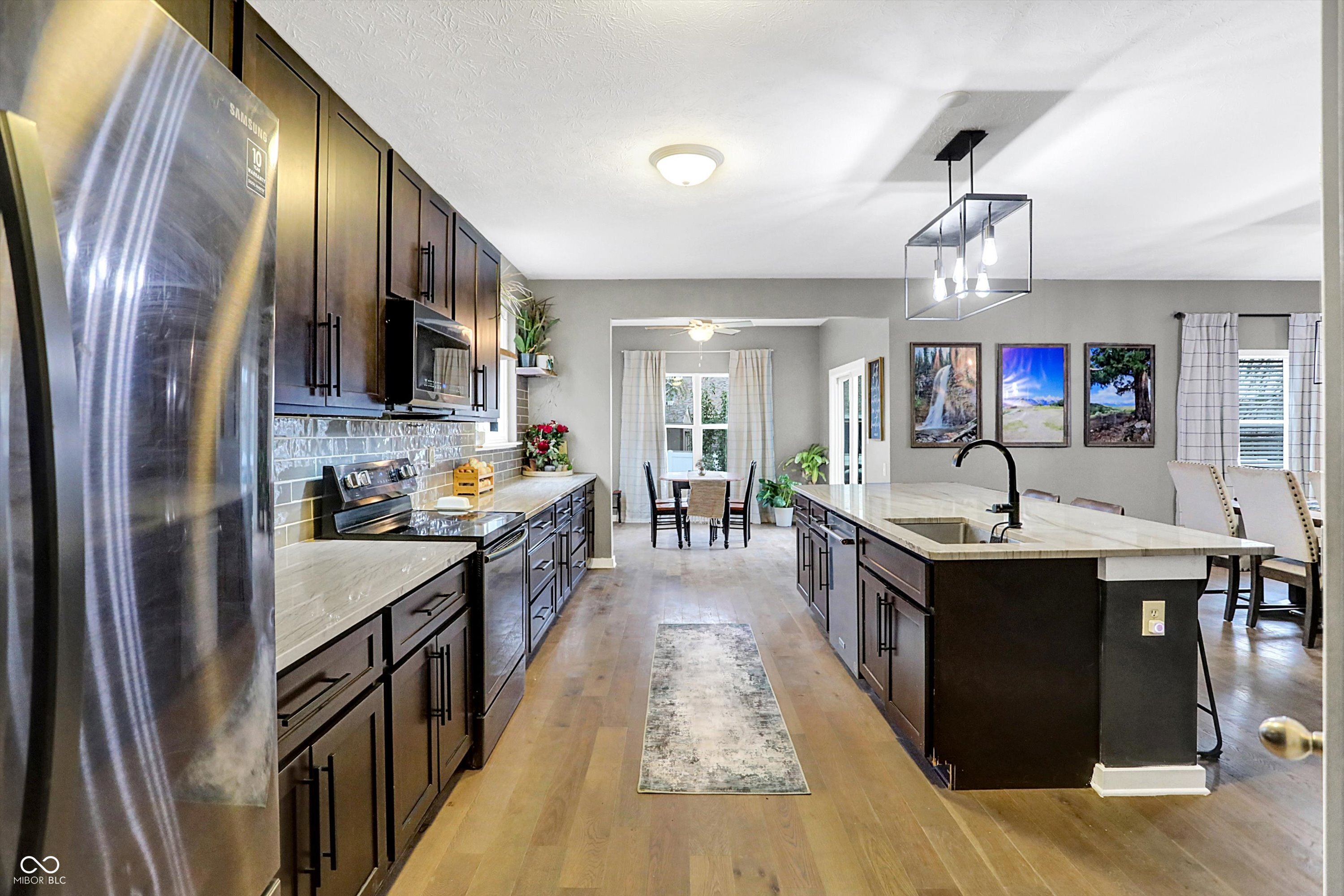 Franklin, Indiana, 46131, United States, 6 Bedrooms Bedrooms, ,4 BathroomsBathrooms,Residential,For Sale,1978604