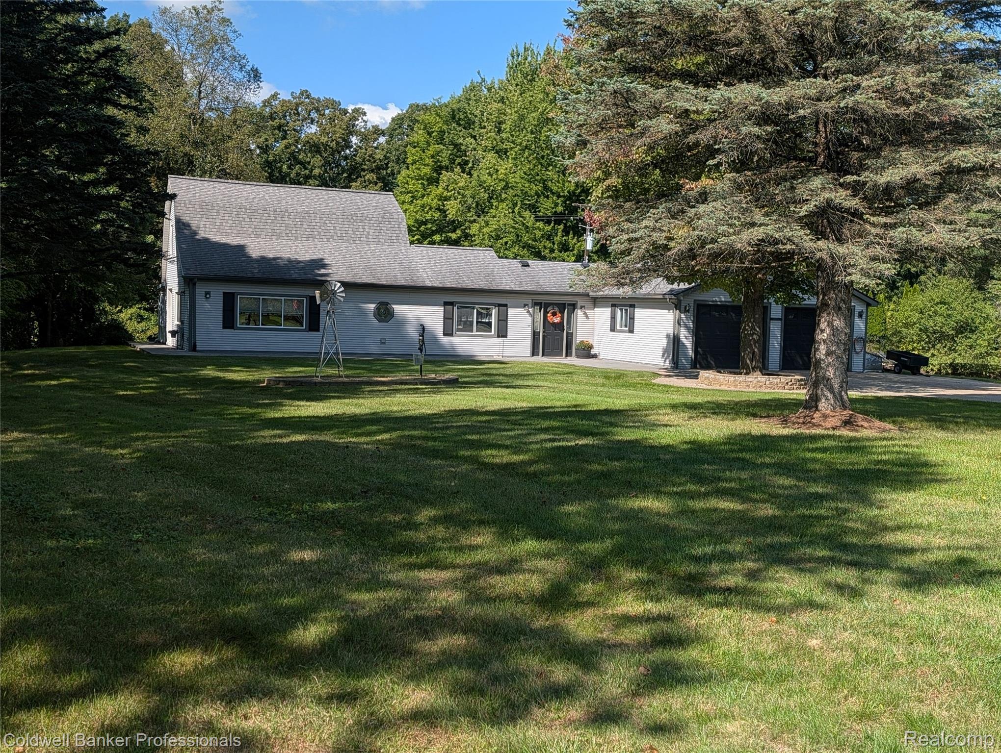 Lapeer Rd, North Branch, MI 48461 #1