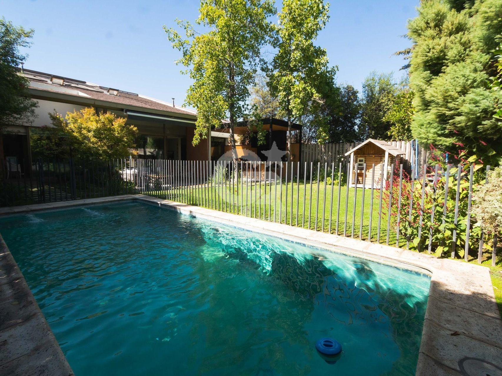 Lo Barnechea, Chile, 4 Bedrooms Bedrooms, ,3 BathroomsBathrooms,Residential,For Sale,1969054