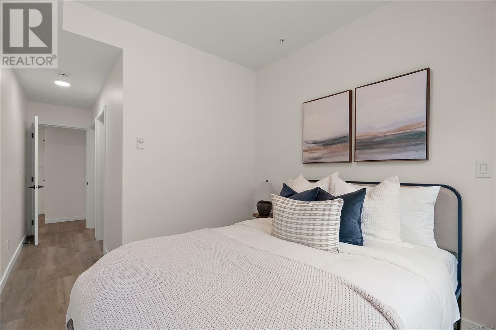 ESQUIMALT, British Columbia, V9A 6A1, CA, 2 Bedrooms Bedrooms, ,2 BathroomsBathrooms,Residential,For Sale,1874815