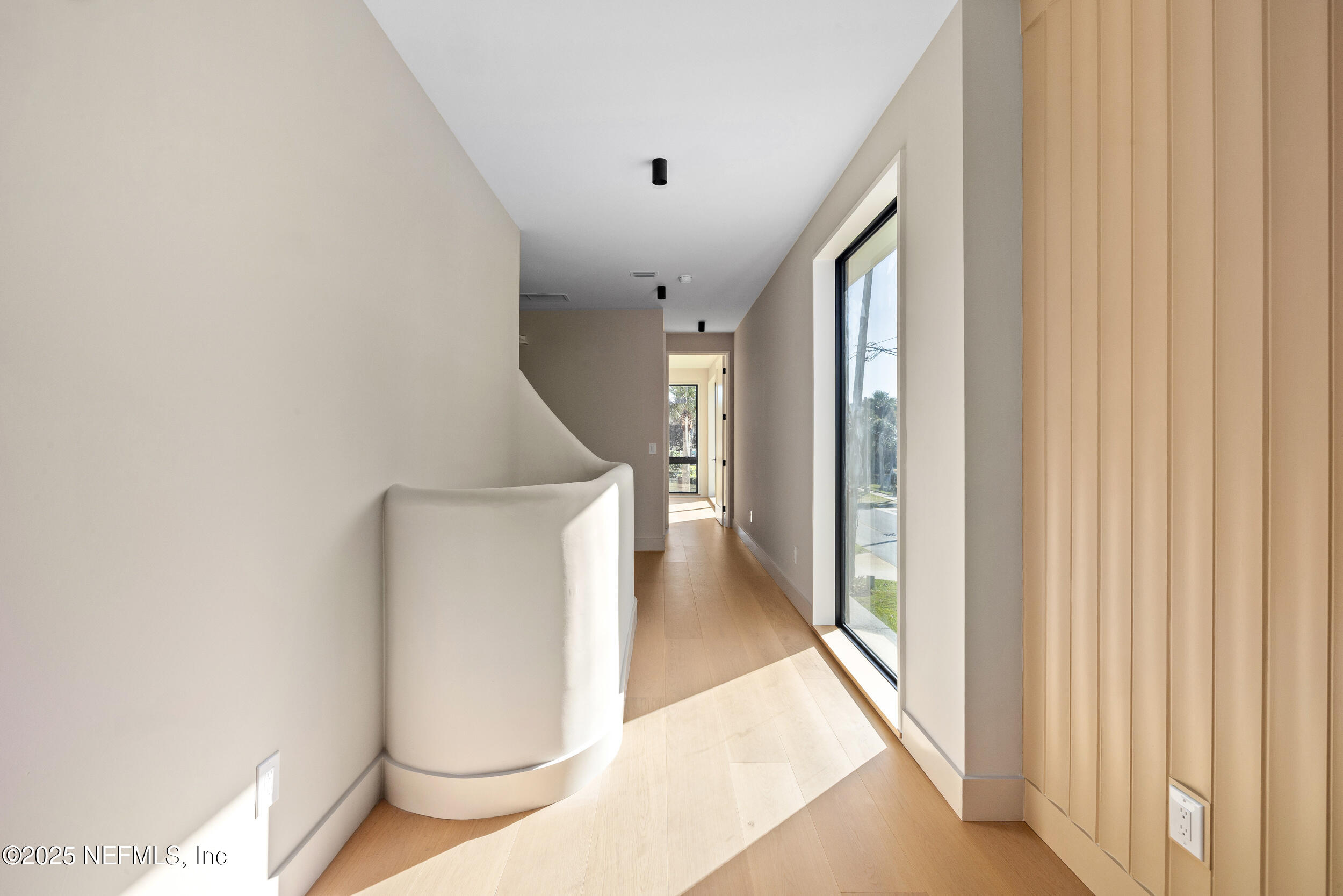 Atlantic Beach, Florida, 32233, United States, 6 Bedrooms Bedrooms, ,5 BathroomsBathrooms,Residential,For Sale,1989141