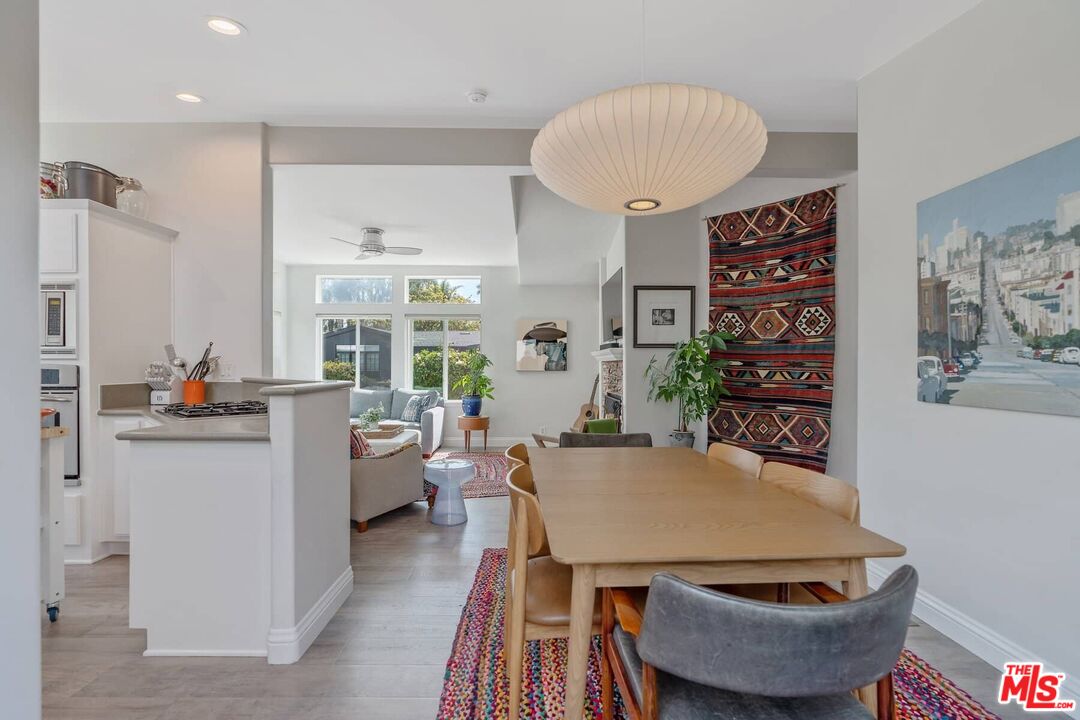 Malibu, California, 90265, United States, 3 Bedrooms Bedrooms, ,2 BathroomsBathrooms,Residential,For Sale,1795303