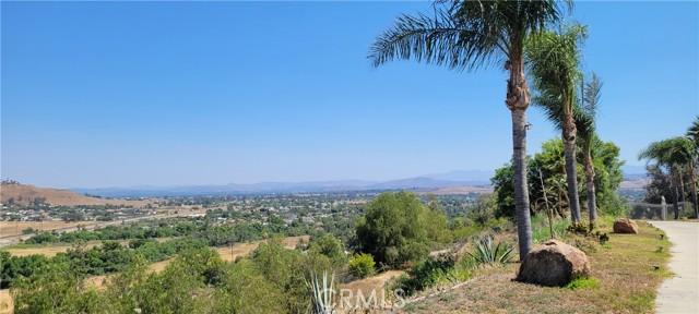 Jurupa Valley, California, 92509, United States, 4 Bedrooms Bedrooms, ,3 BathroomsBathrooms,Residential,For Sale,1890131