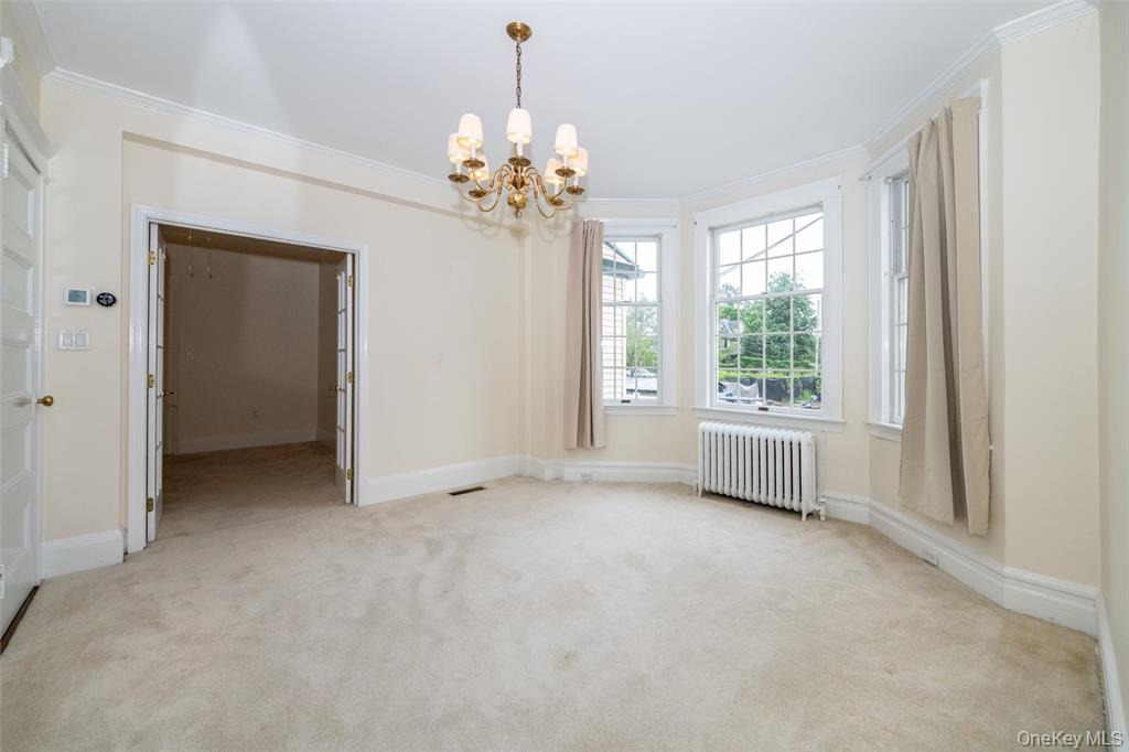 New Rochelle, New York, 10801, United States, 5 Bedrooms Bedrooms, ,4 BathroomsBathrooms,Residential,For Sale,2048483