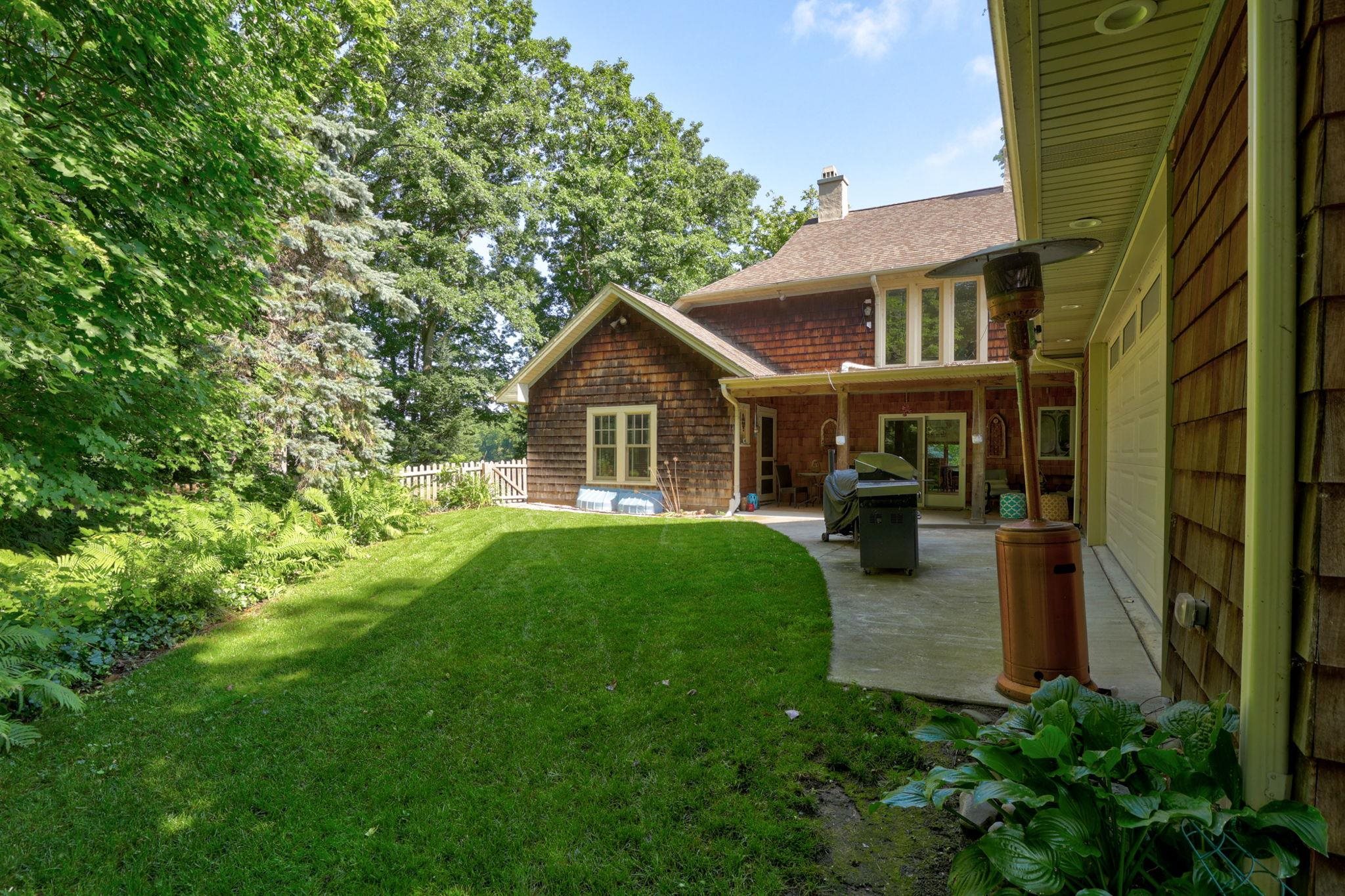 Vassar, Michigan, 49768, United States, 3 Bedrooms Bedrooms, ,4 BathroomsBathrooms,Residential,For Sale,1976339
