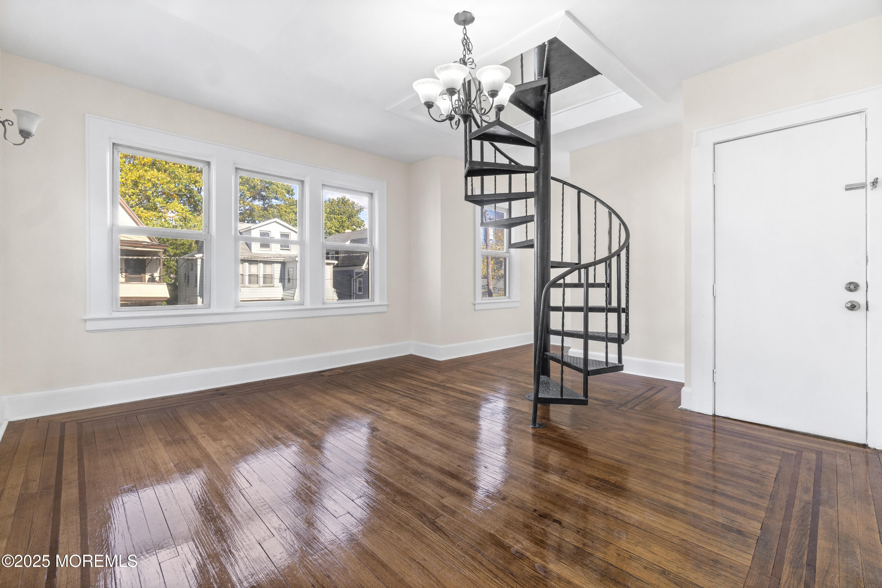 Newark, New Jersey, 07112, United States, ,Residential,For Sale,2008855