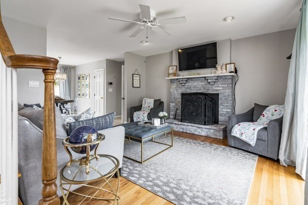 Methuen, Massachusetts, 01844, United States, 4 Bedrooms Bedrooms, ,2 BathroomsBathrooms,Residential,For Sale,2048682