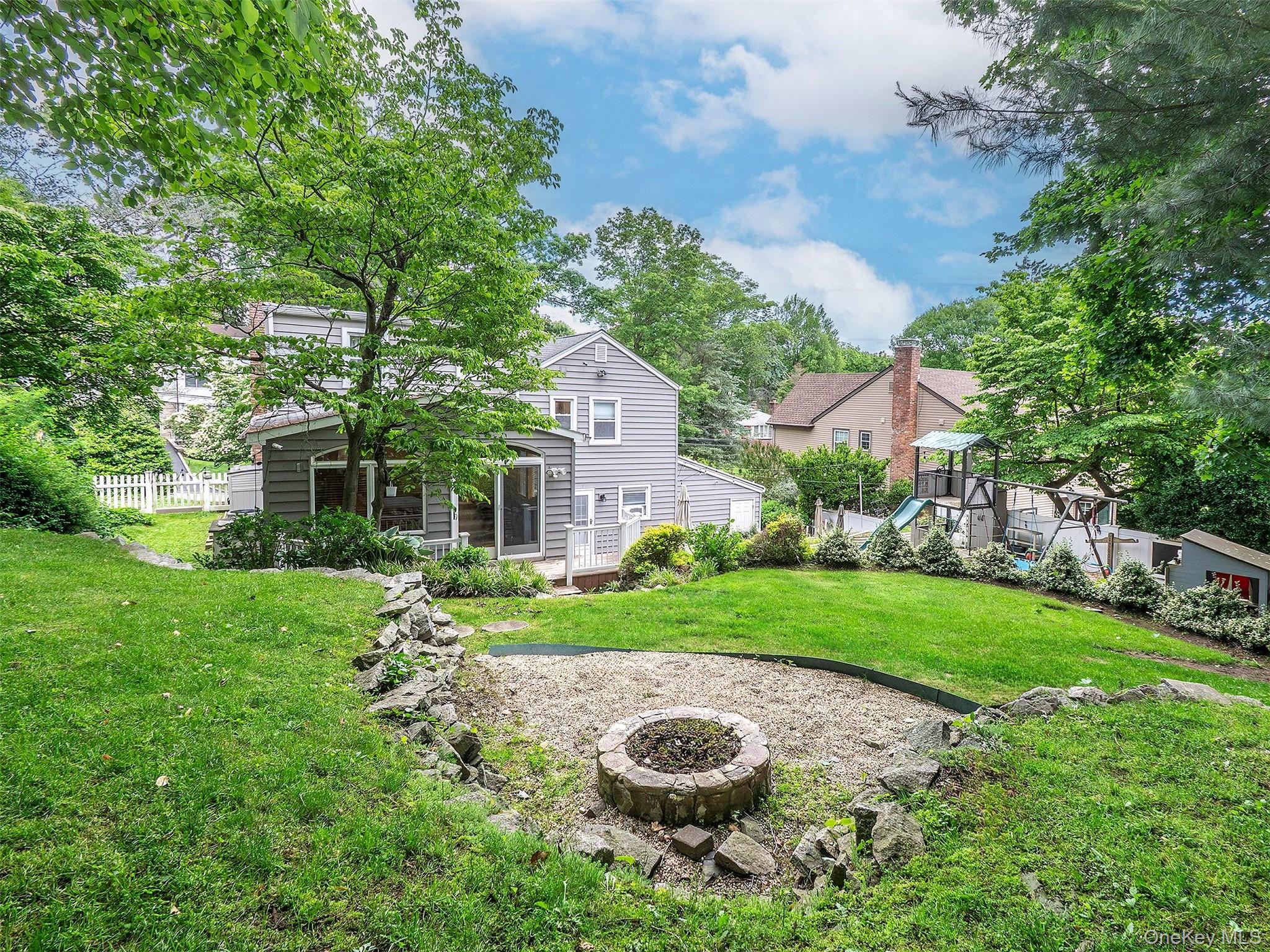  7 Cedar Lane, Glen Head, NY, 11545 - 物件實景