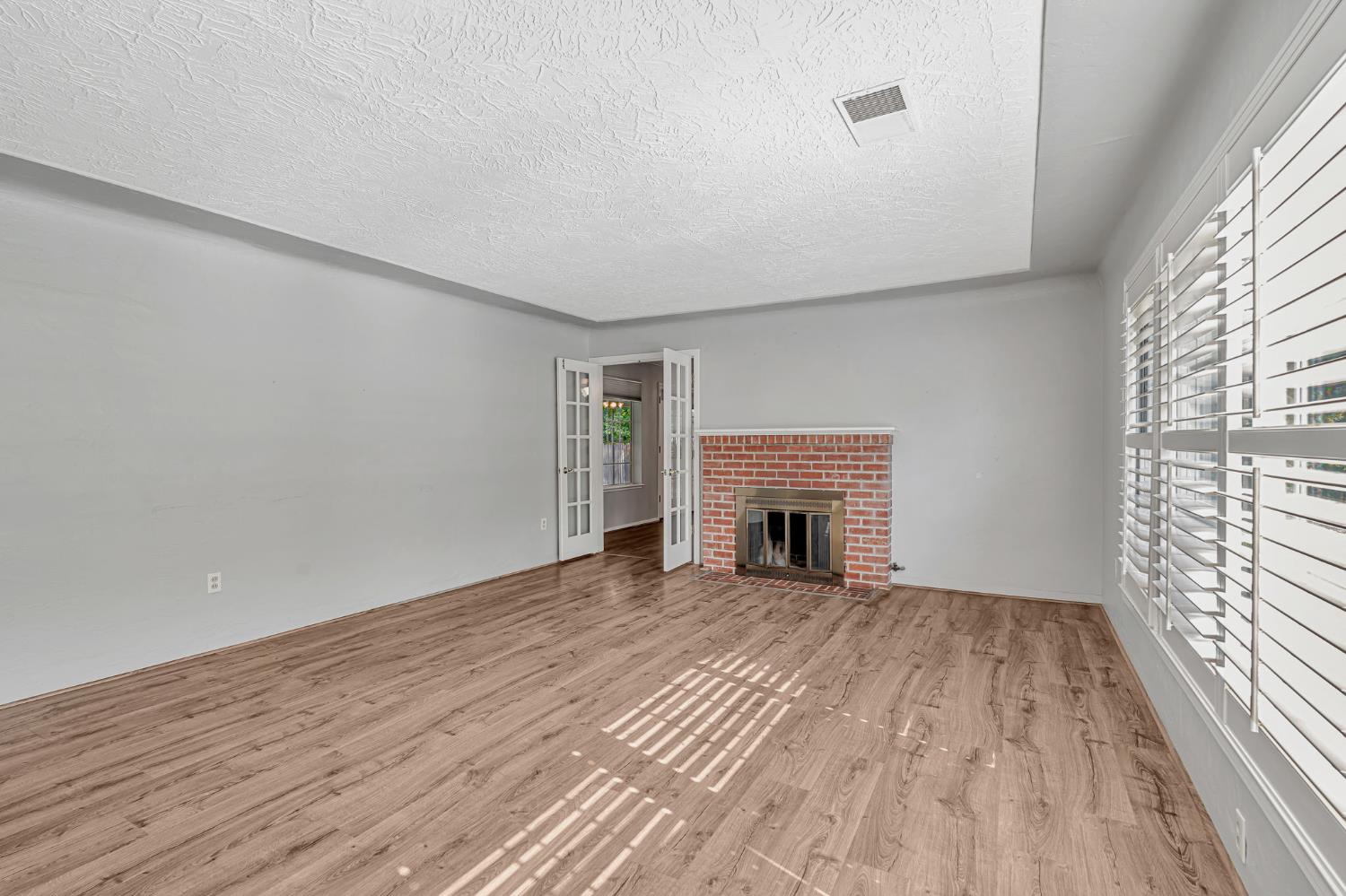 Modesto, California, 95350, United States, 3 Bedrooms Bedrooms, ,2 BathroomsBathrooms,Residential,For Sale,1927258