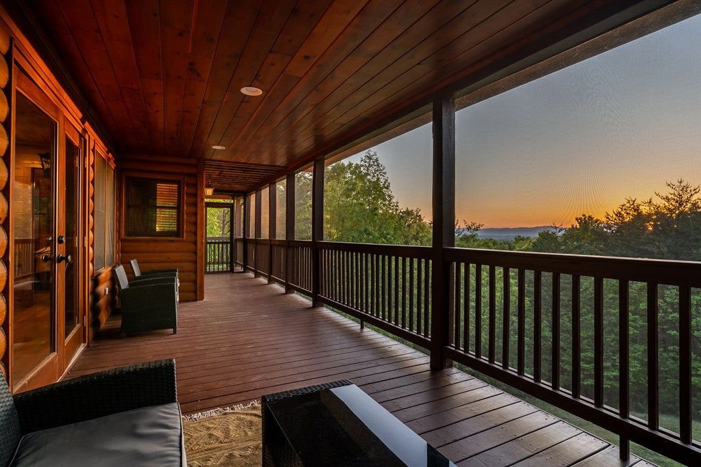 Mineral Bluff, Georgia, 30559, United States, 3 Bedrooms Bedrooms, ,3 BathroomsBathrooms,Residential,For Sale,1986292