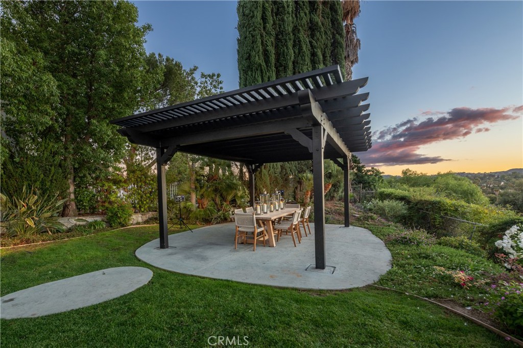 Woodland Hills, California, 91367, United States, 5 Bedrooms Bedrooms, ,4 BathroomsBathrooms,Residential,For Sale,2003511