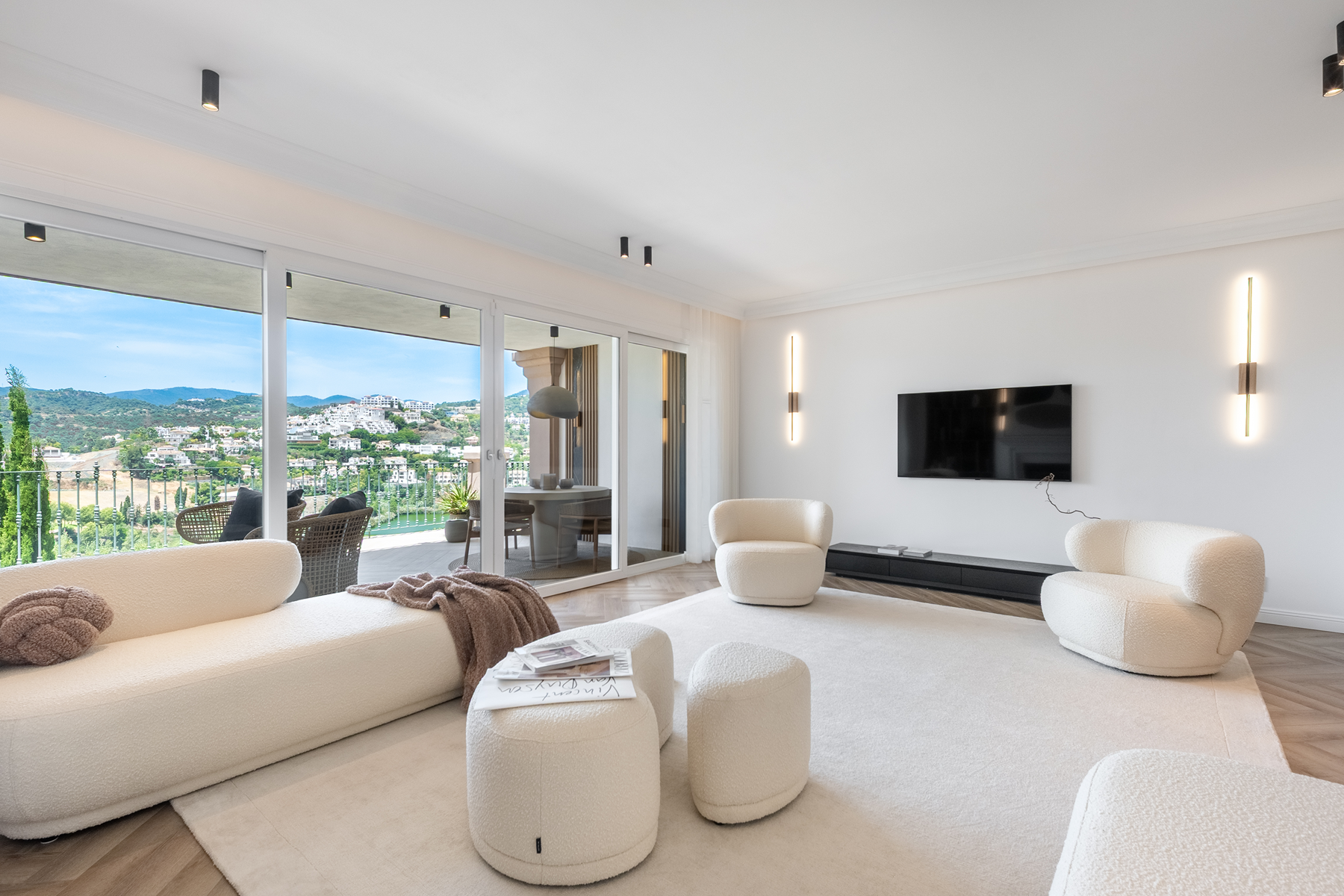  Townhouse with panoramic golf views and sunset terraces in Benahavís - 物件實景