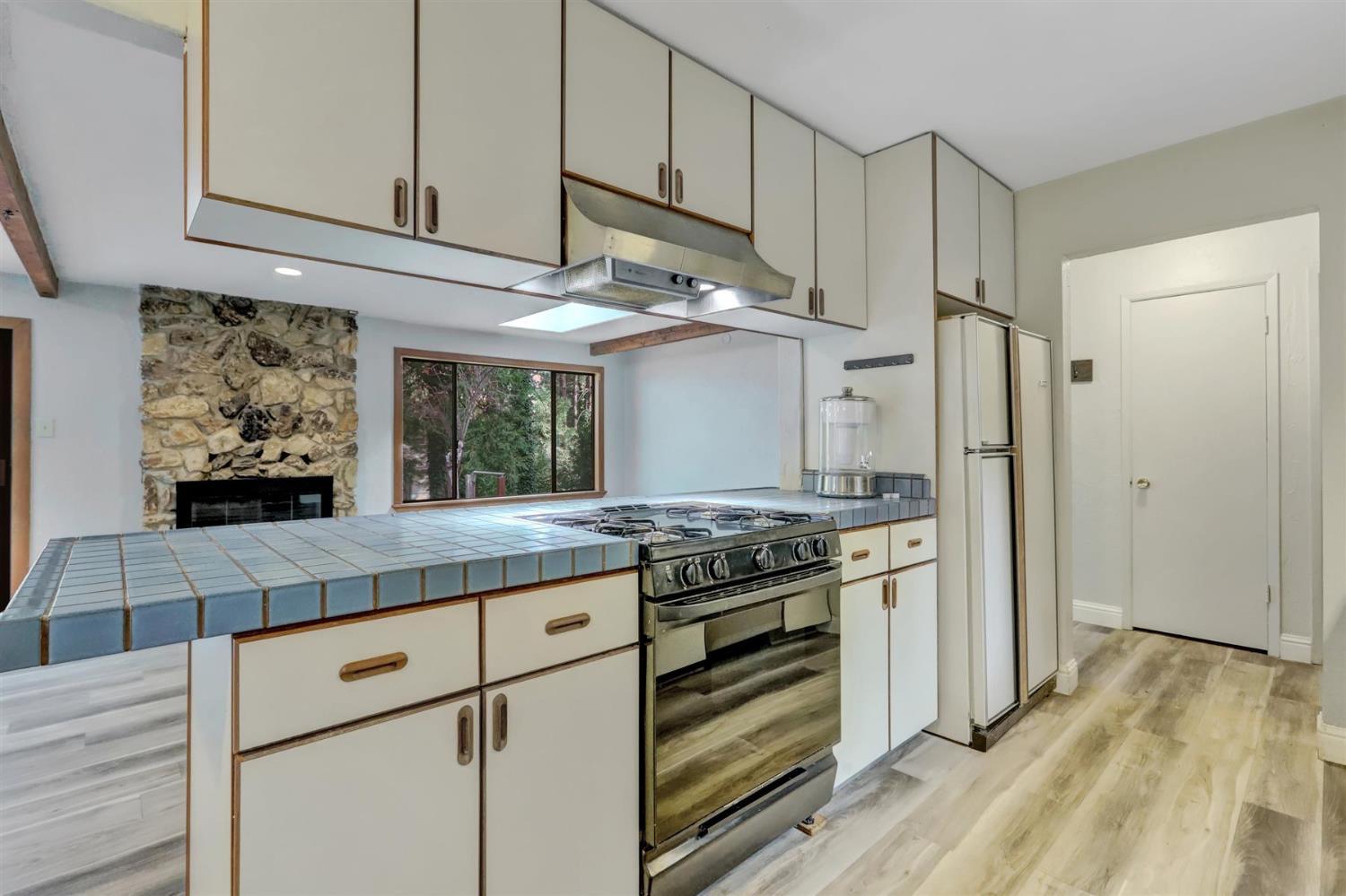 Nevada City, California, 95959, United States, 3 Bedrooms Bedrooms, ,2 BathroomsBathrooms,Residential,For Sale,1992371