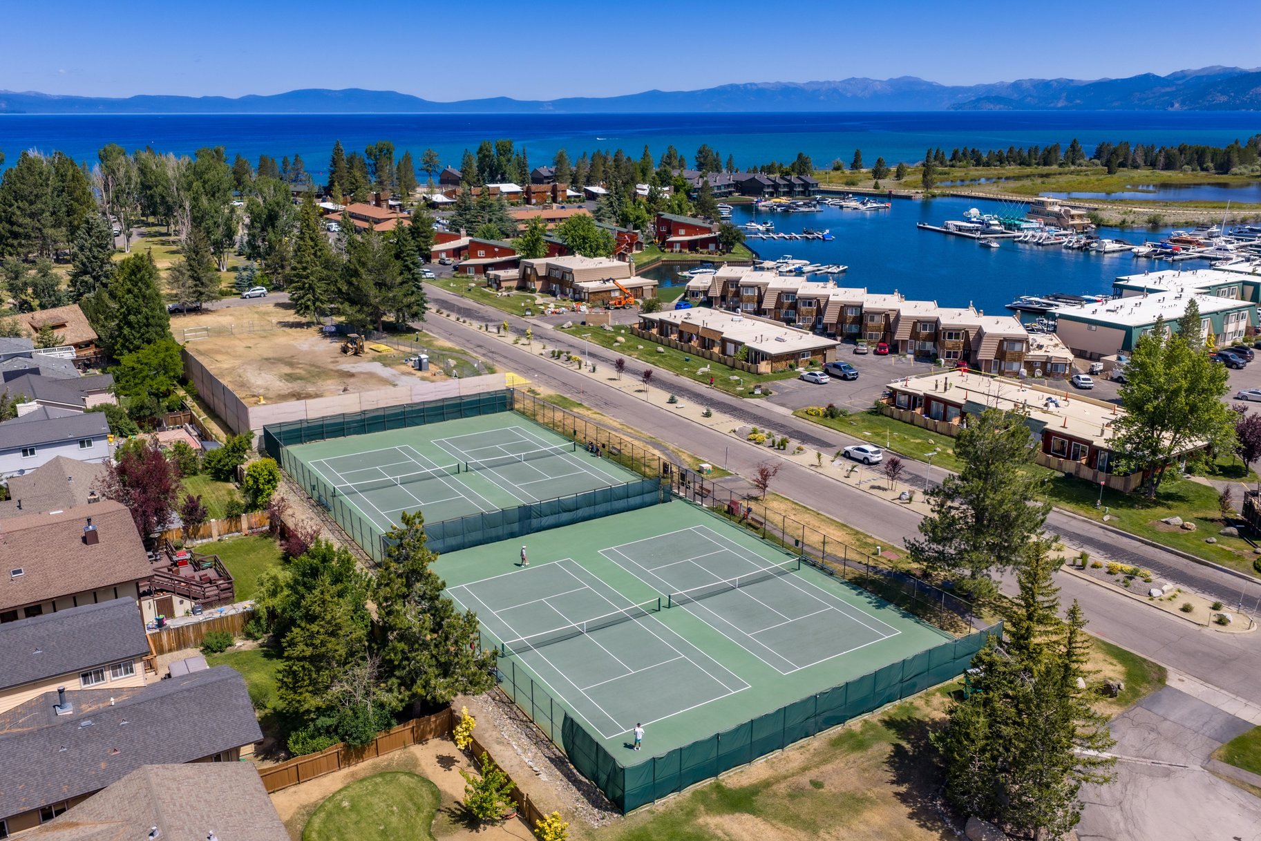  Tahoe Keys Waterfront Townhome - 物件實景
