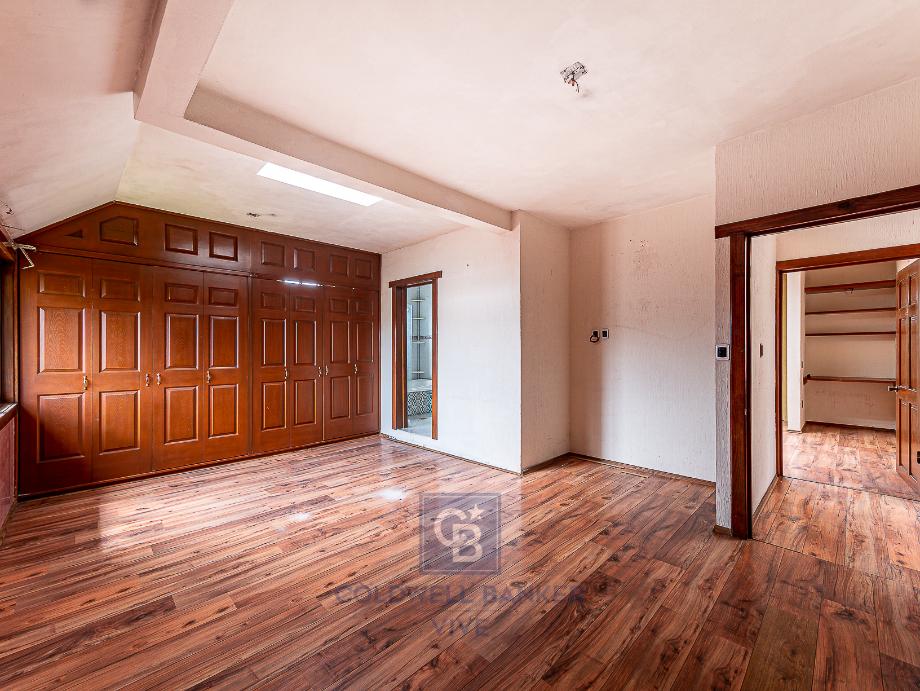 Avenida del Marquez, Metepec, Estado de méxico, 52178, Mexico, 4 Bedrooms Bedrooms, ,5 BathroomsBathrooms,Residential,For Sale,Avenida del Marquez,1615864