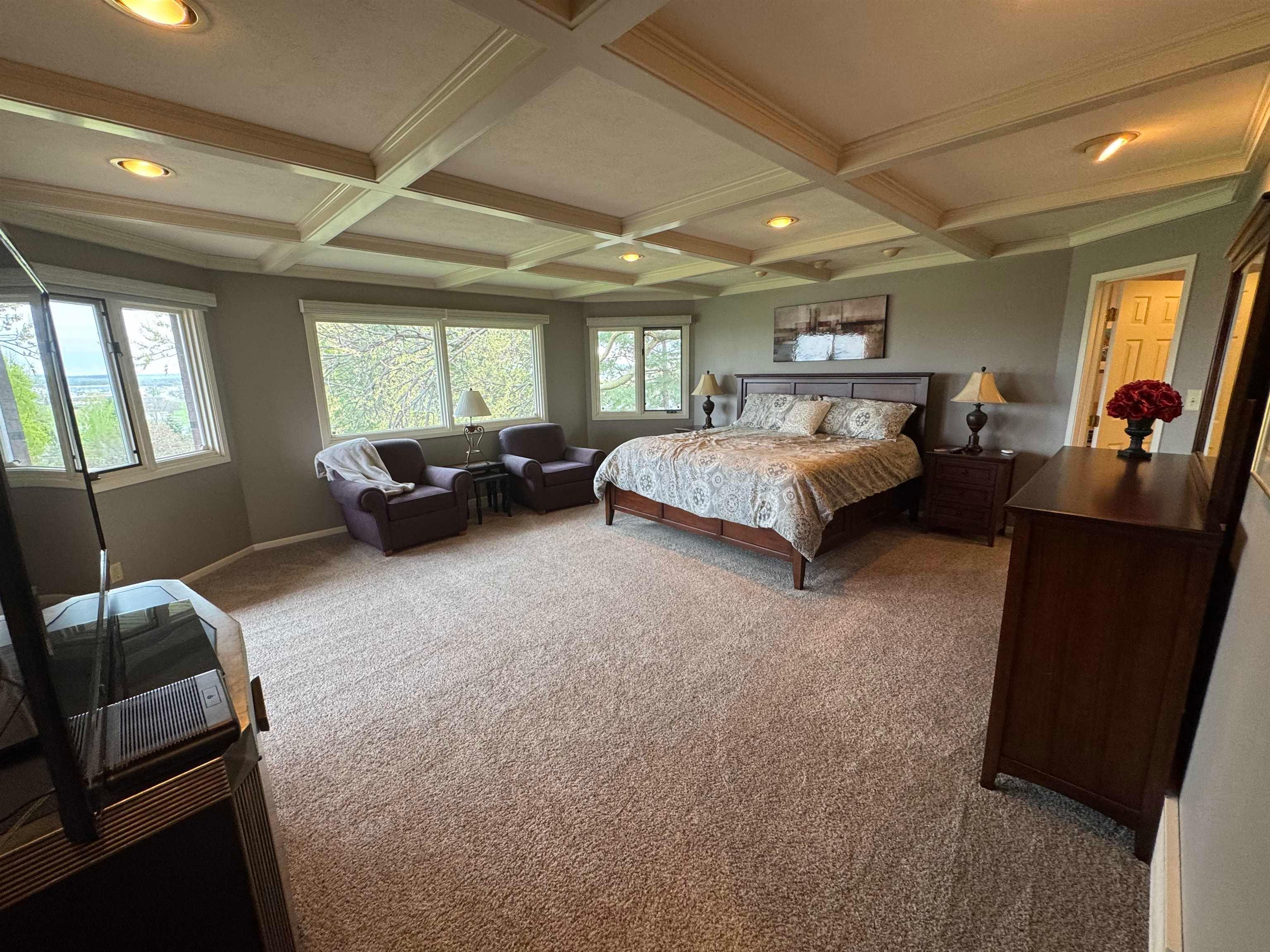 Norfolk, Nebraska, 68701-000, United States, 4 Bedrooms Bedrooms, ,3 BathroomsBathrooms,Residential,For Sale,1792775