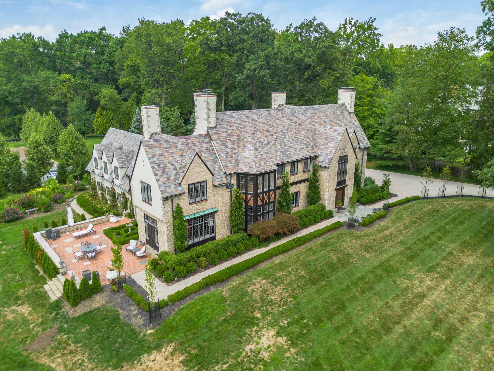 Bexley, Ohio, 43209, United States, 5 Bedrooms Bedrooms, ,6 BathroomsBathrooms,Residential,For Sale,1920055
