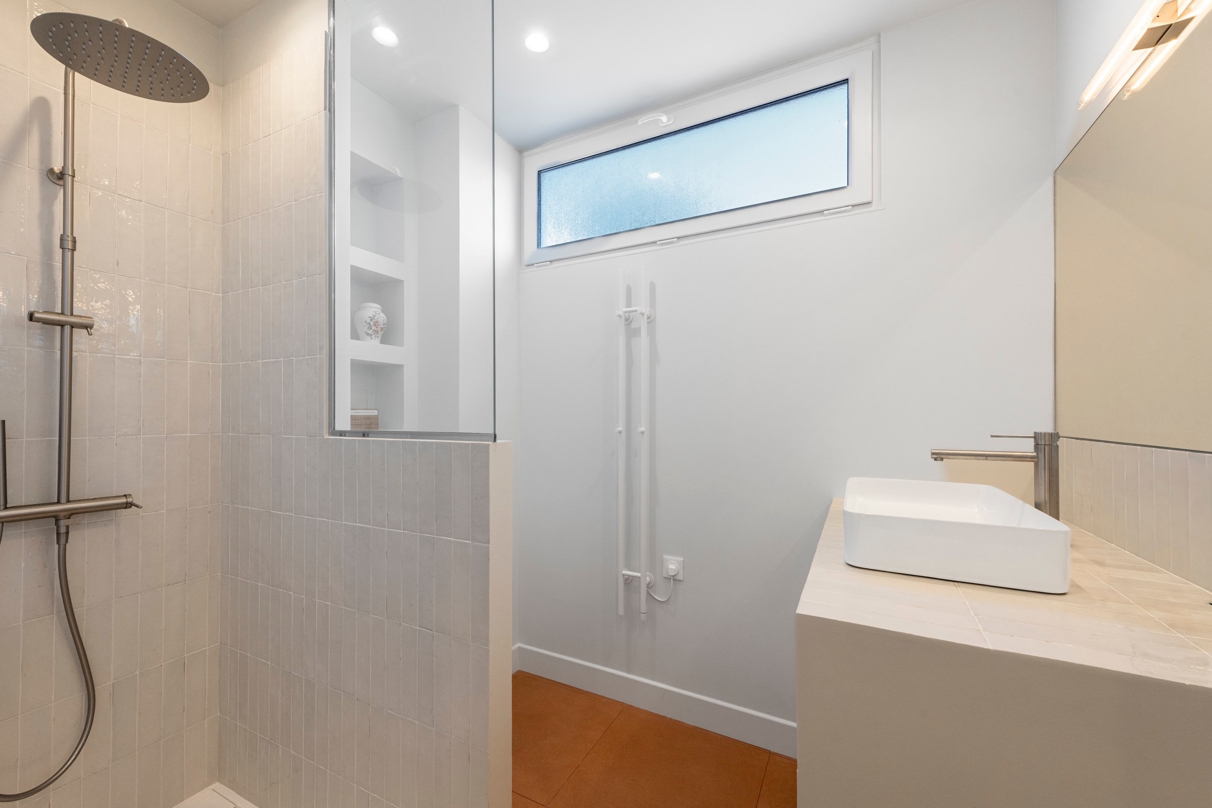  Parc Impérial - Exclusive listing: renovated 2-bed apartment with terrace and v… - 物件實景
