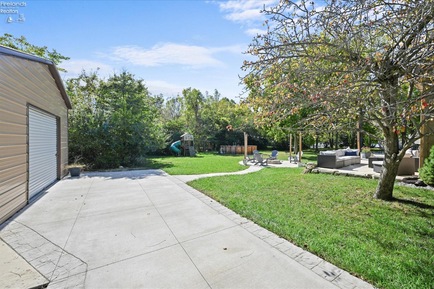 Port Clinton, Ohio, 43452, United States, 3 Bedrooms Bedrooms, ,3 BathroomsBathrooms,Residential,For Sale,1976751