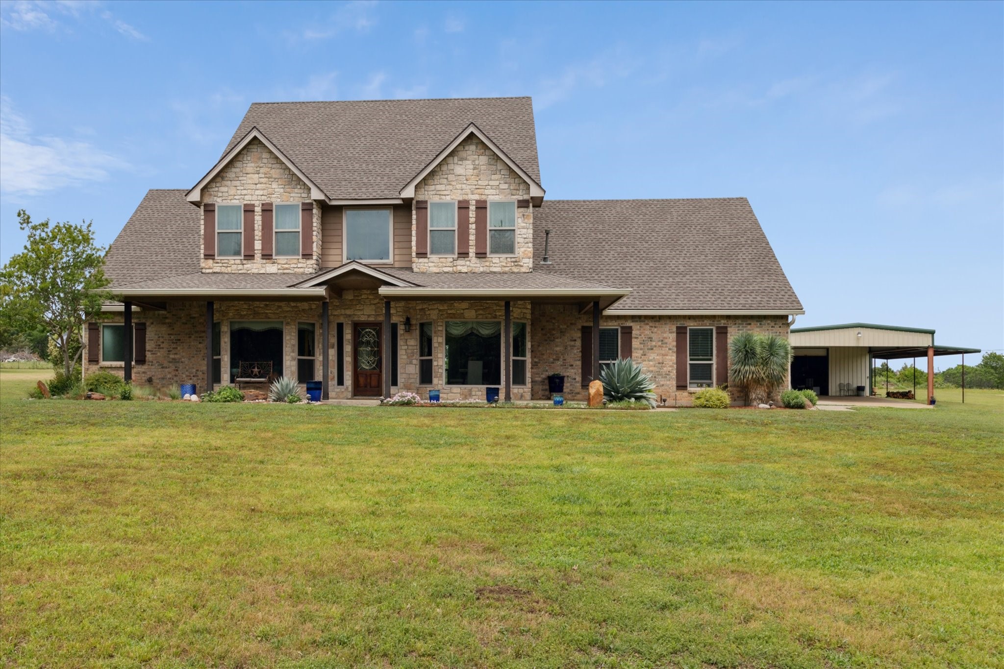 Midlothian, Texas, 76065, United States, 3 Bedrooms Bedrooms, ,4 BathroomsBathrooms,Residential,For Sale,1793428