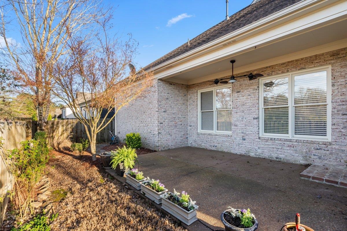 Collierville, Tennessee, 38017, United States, 4 Bedrooms Bedrooms, ,4 BathroomsBathrooms,Residential,For Sale,1877249