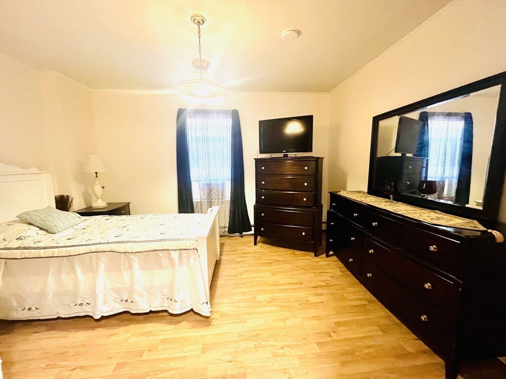 Boston, Massachusetts, 02131, United States, 4 Bedrooms Bedrooms, ,3 BathroomsBathrooms,Residential,For Sale,1927769