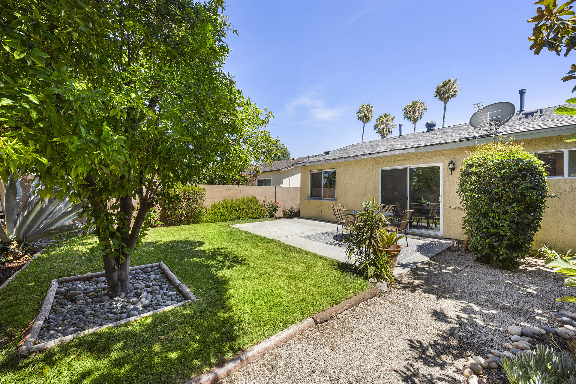 Anaheim, California, 92807, United States, 3 Bedrooms Bedrooms, ,2 BathroomsBathrooms,Residential,For Sale,1889806