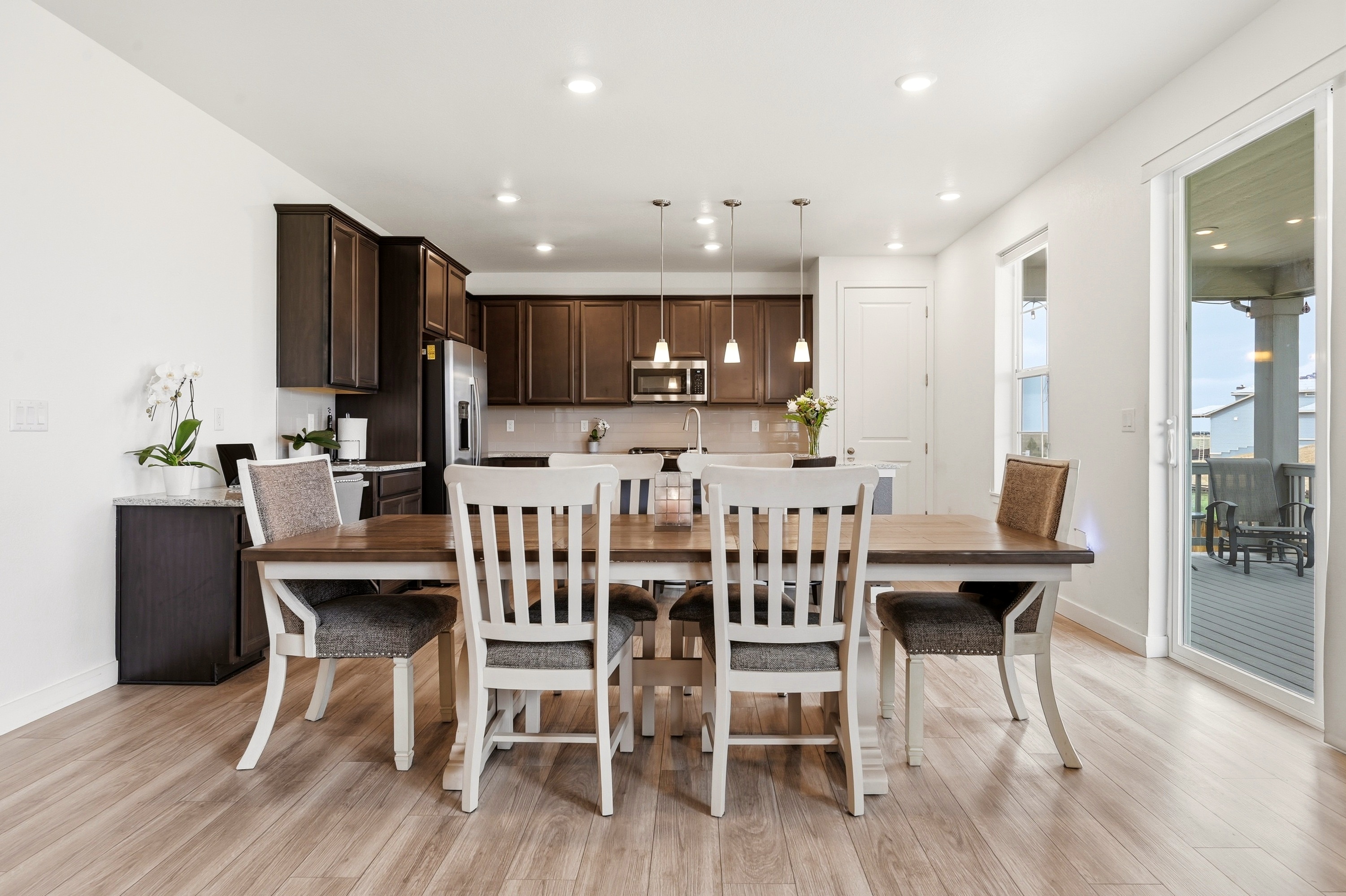 Thornton, Colorado, 80602, United States, 4 Bedrooms Bedrooms, ,2 BathroomsBathrooms,Residential,For Sale,2048657
