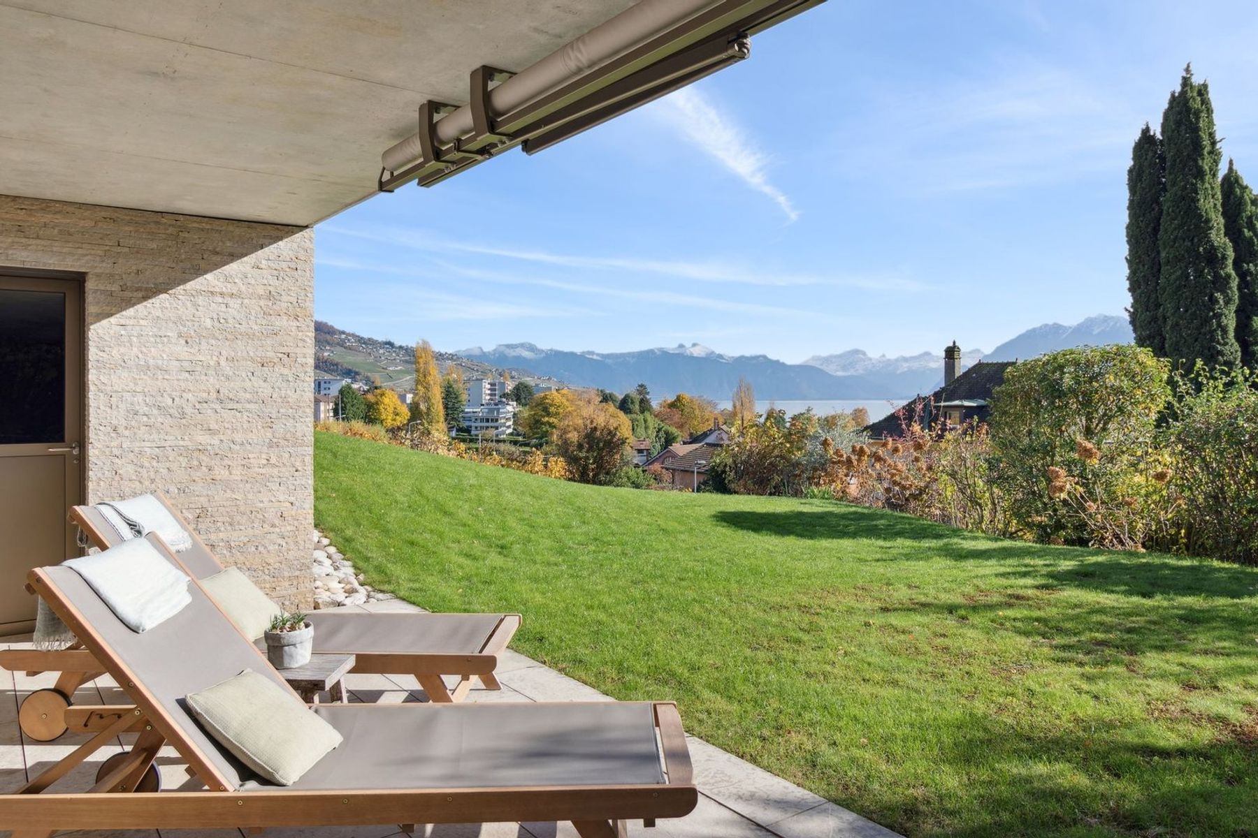  Exceptional duplex with private garden and lake view - 物件實景