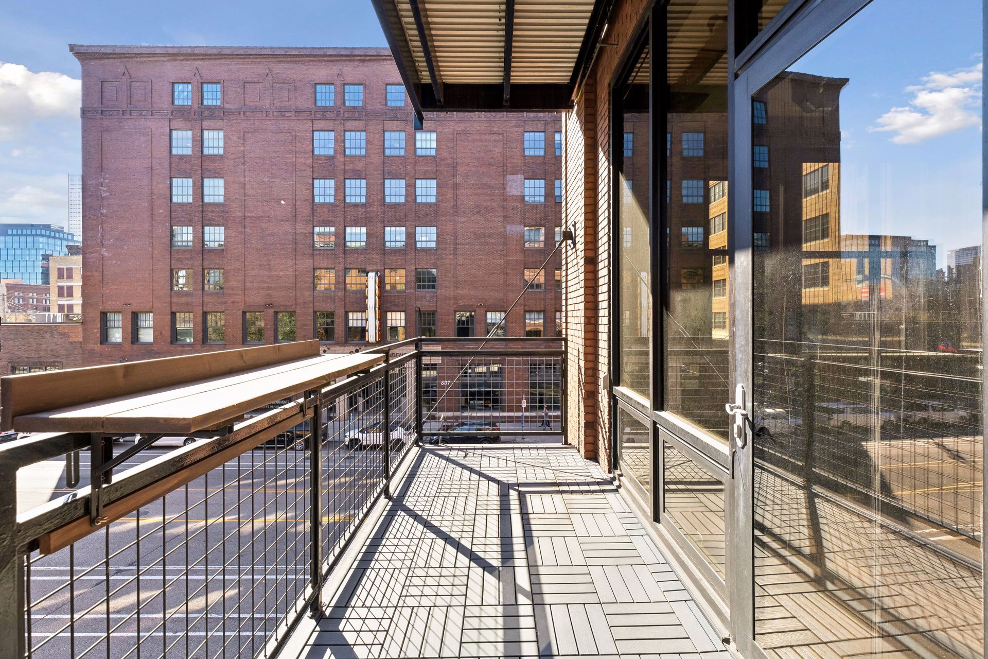  Iconic Corner Loft in Coveted North Loop - 物件實景
