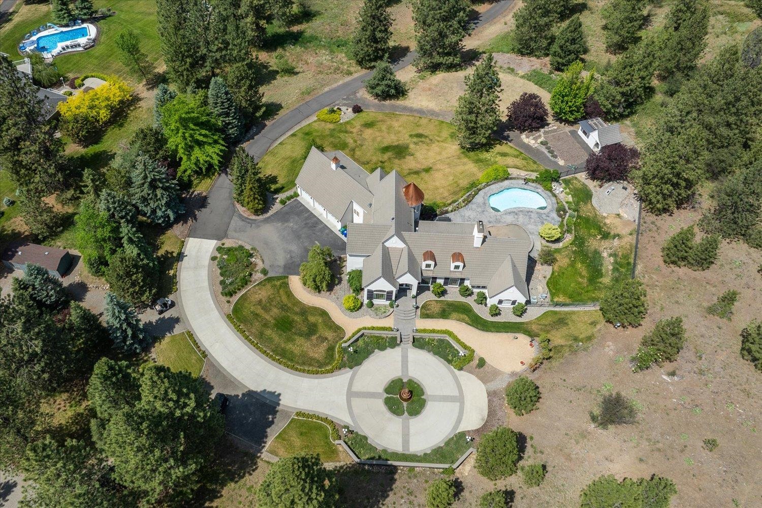 Spokane, Washington, 99212, United States, 4 Bedrooms Bedrooms, ,6 BathroomsBathrooms,Residential,For Sale,1978183