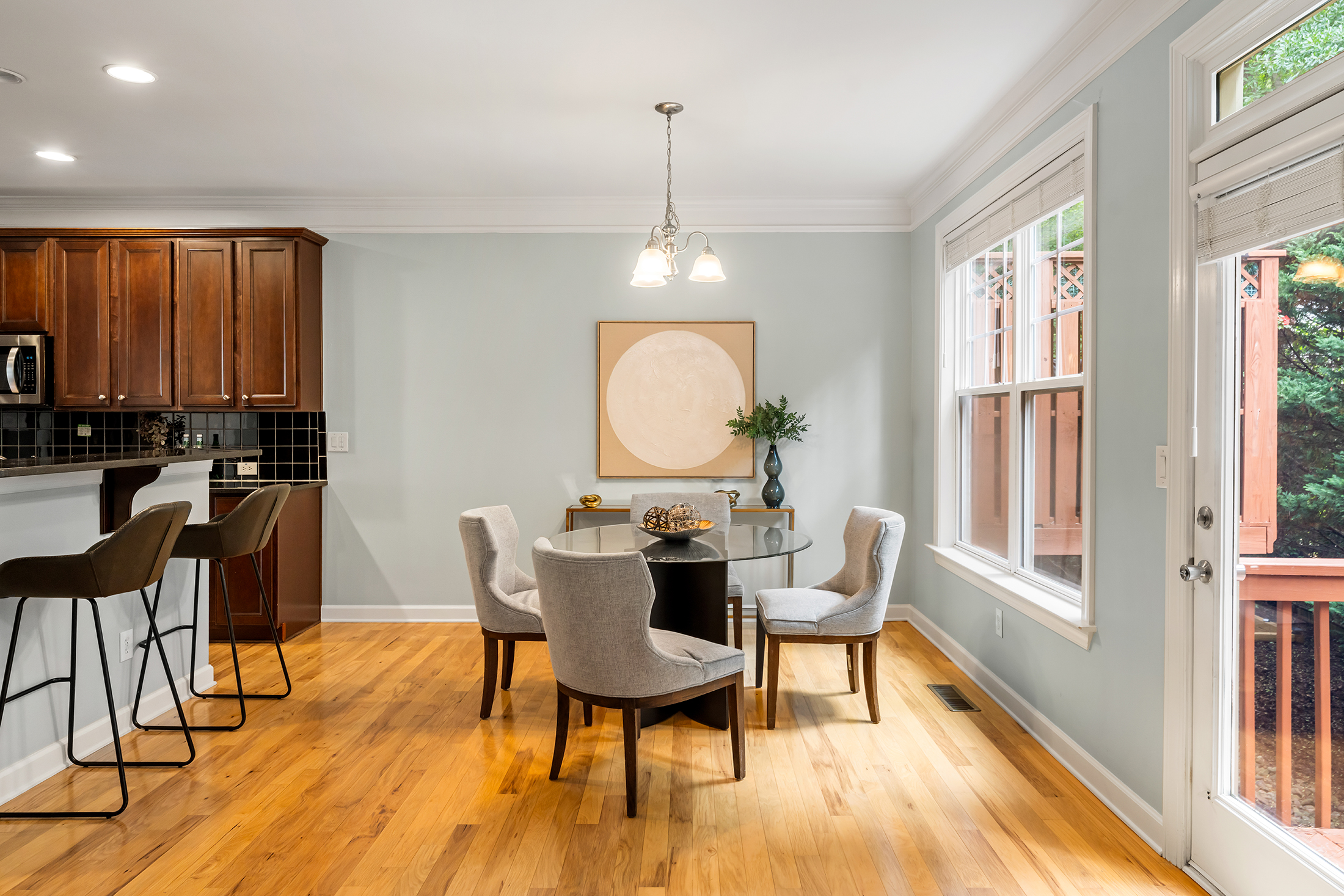  Thoughtfully Updated Brownstone in Brookhaven - 物件實景