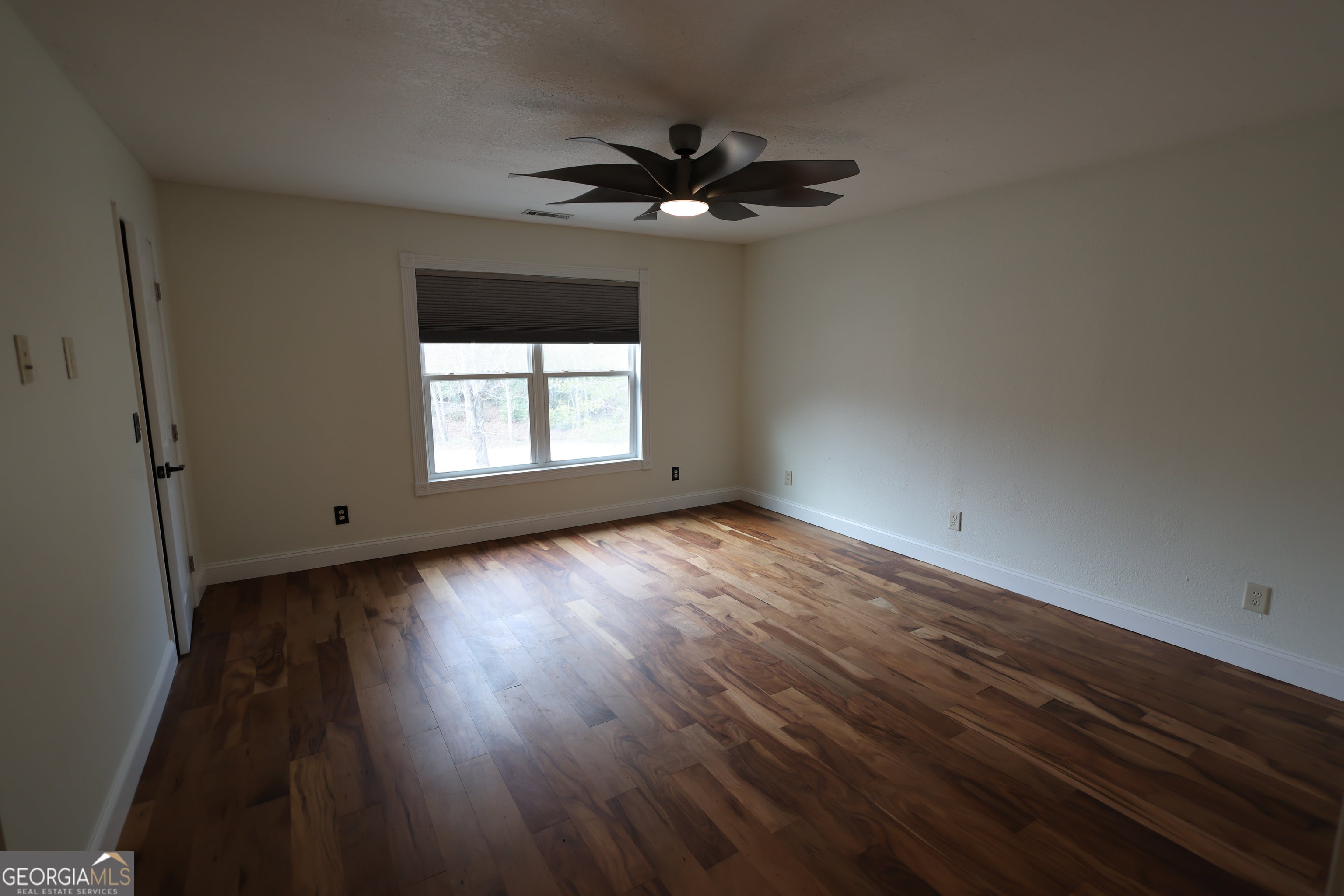 Tiger, Georgia, 30576, United States, 4 Bedrooms Bedrooms, ,3 BathroomsBathrooms,Residential,For Sale,1859073