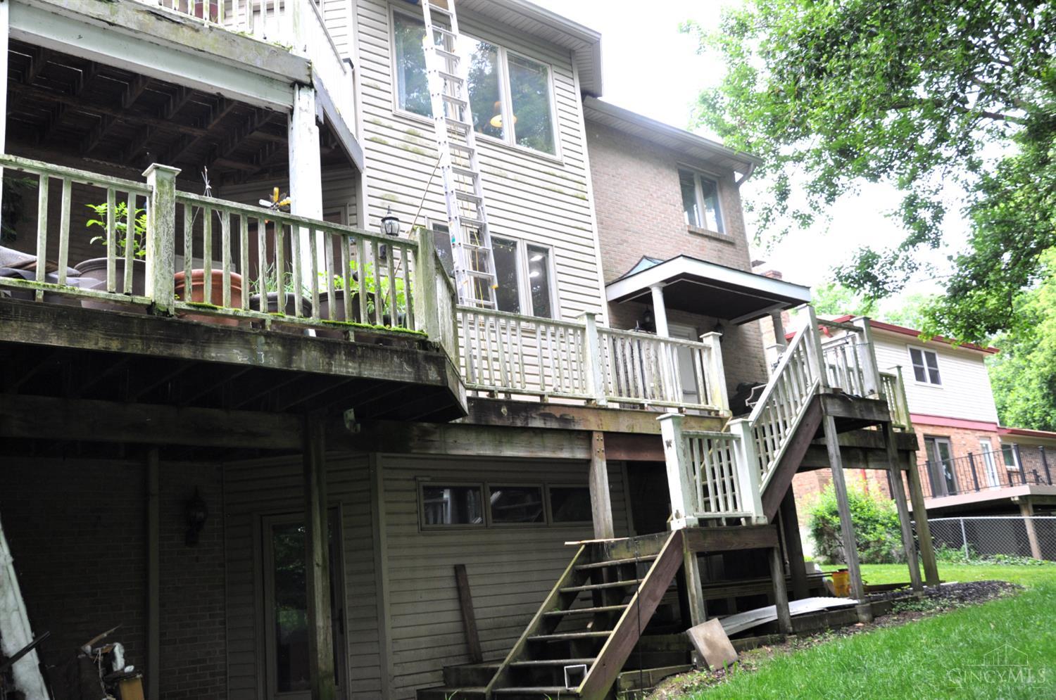 Montgomery, Ohio, 45242, United States, 5 Bedrooms Bedrooms, ,6 BathroomsBathrooms,Residential,For Sale,1914121