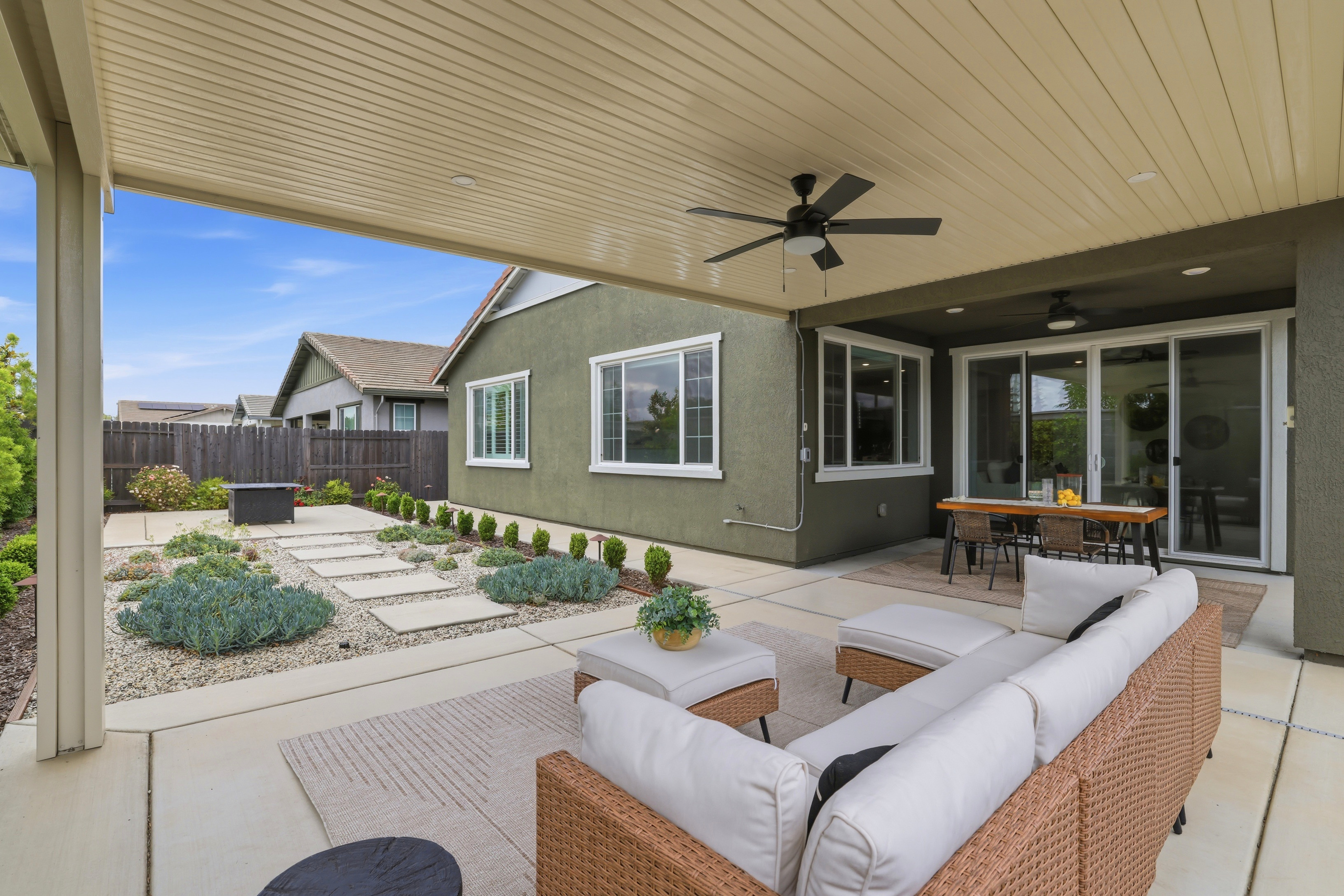  979 Carson River Drive, Lincoln, CA 95648 - 物件實景