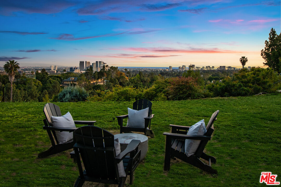 Beverly Hills, California, 90210, United States, 6 Bedrooms Bedrooms, ,6 BathroomsBathrooms,Residential,For Sale,1793530