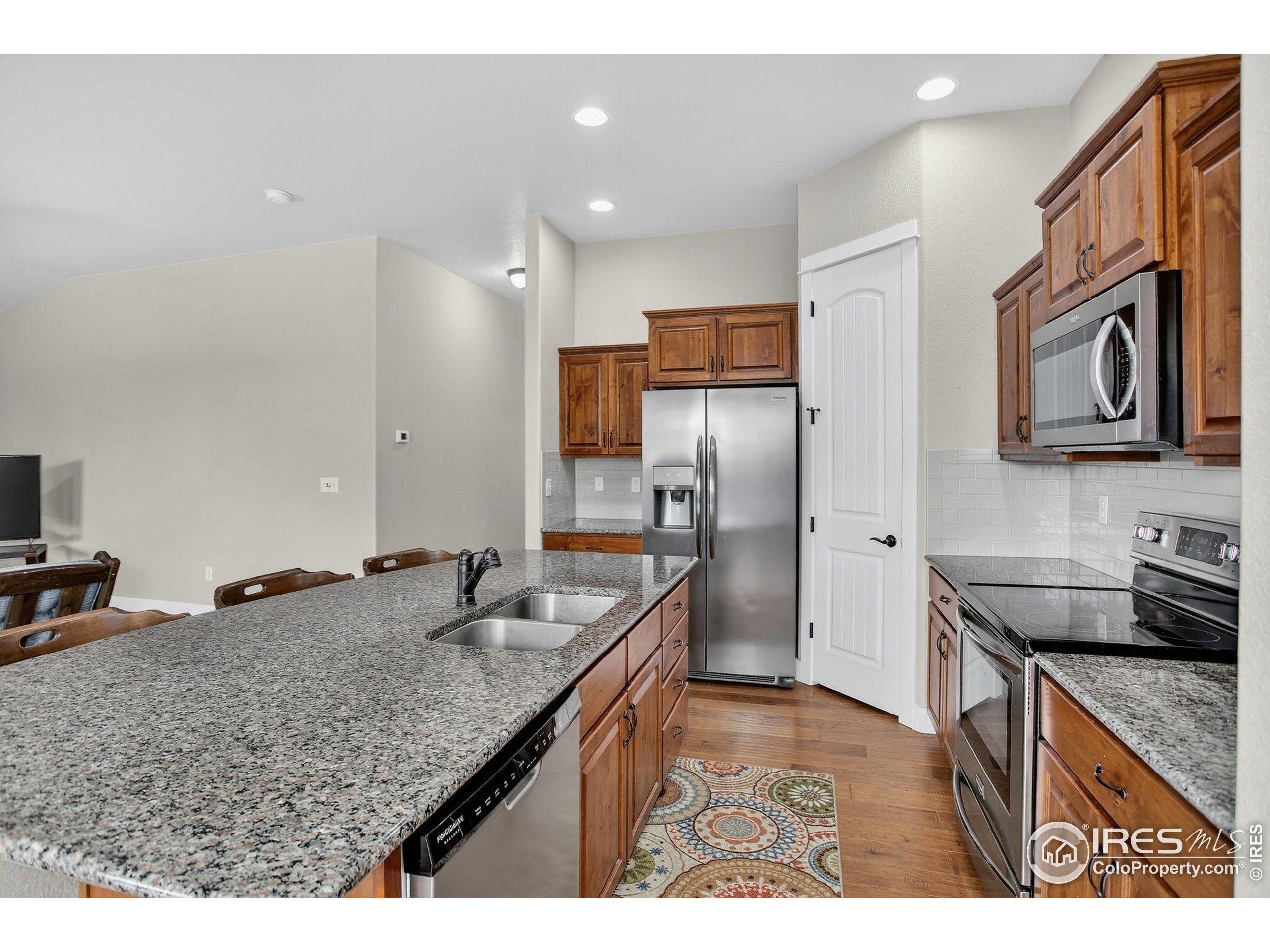 Windsor, Colorado, 80550, United States, 3 Bedrooms Bedrooms, ,2 BathroomsBathrooms,Residential,For Sale,1910992