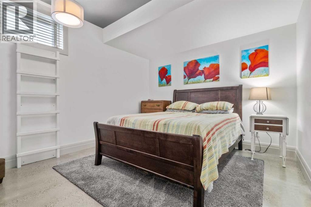 CALGARY, Alberta, T2E 2A7, CA, 5 Bedrooms Bedrooms, ,3 BathroomsBathrooms,Residential,For Sale,1947976