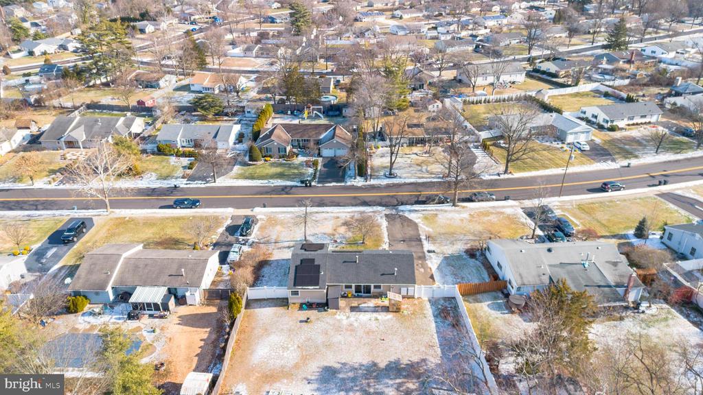 Kendall Park, New Jersey, 08824, United States, 3 Bedrooms Bedrooms, ,2 BathroomsBathrooms,Residential,For Sale,2005675