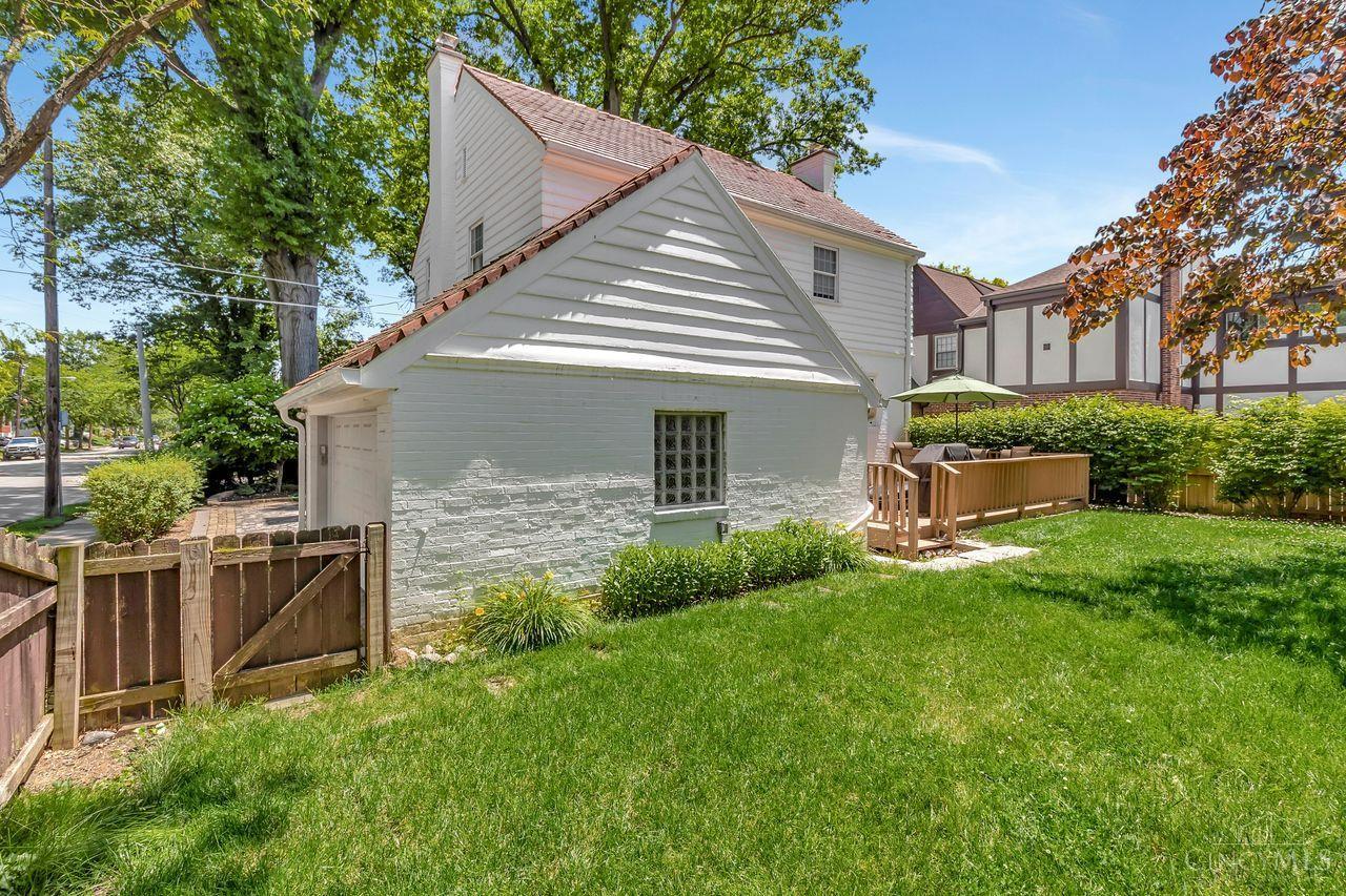 Cincinnati, Ohio, 45209, United States, 3 Bedrooms Bedrooms, ,4 BathroomsBathrooms,Residential,For Sale,2003338