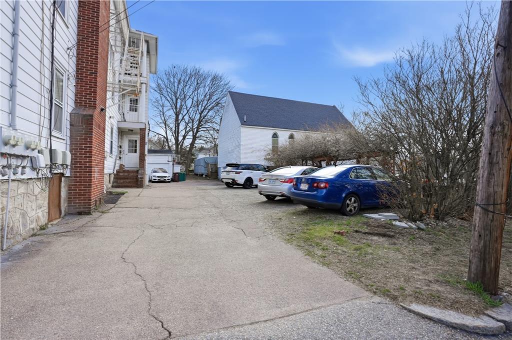 Woonsocket, Rhode Island, 02895, United States, 11 Bedrooms Bedrooms, ,5 BathroomsBathrooms,Residential,For Sale,2034207